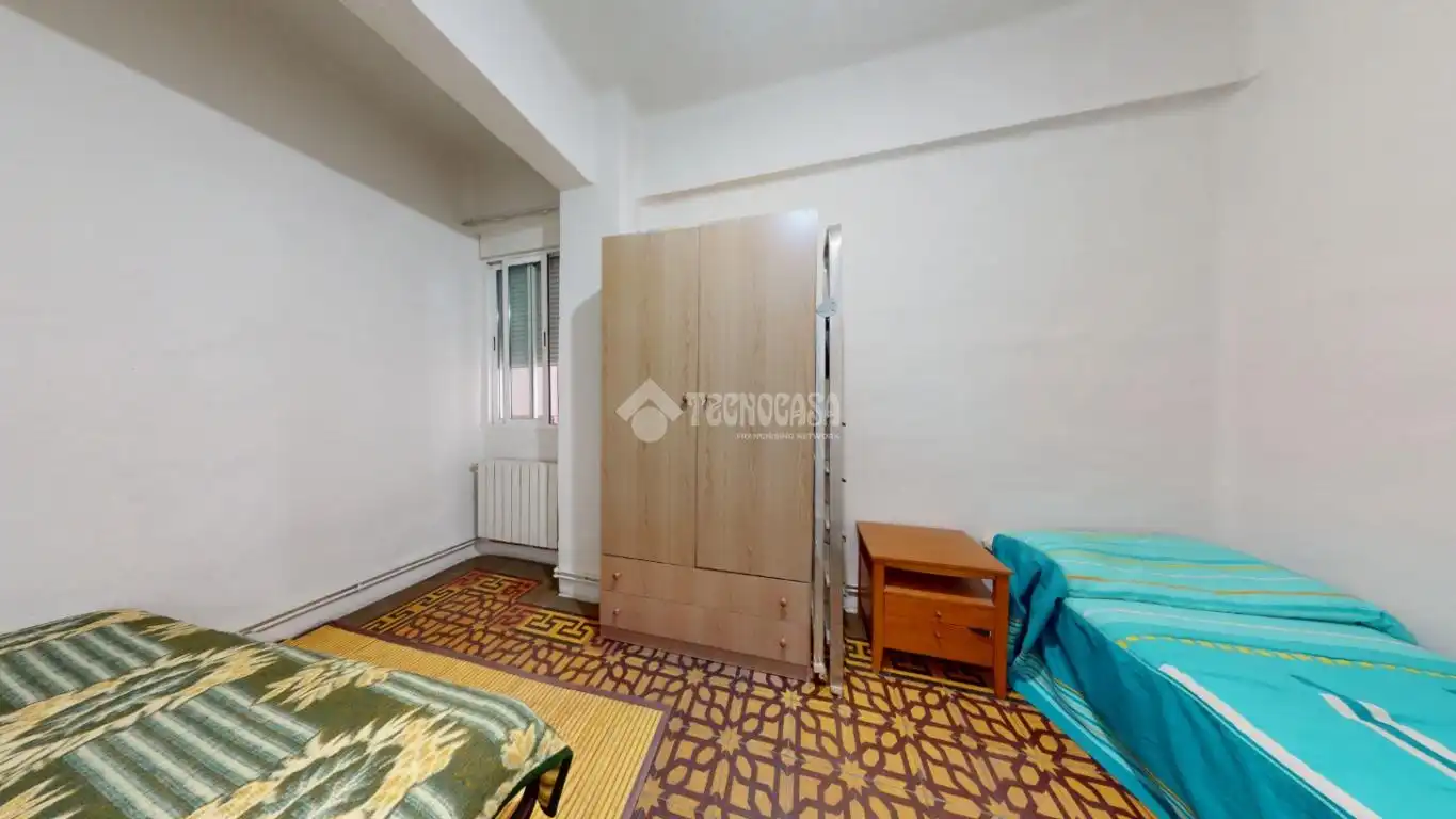 Bedroom of Flat for sale in Madrid  with Heating
