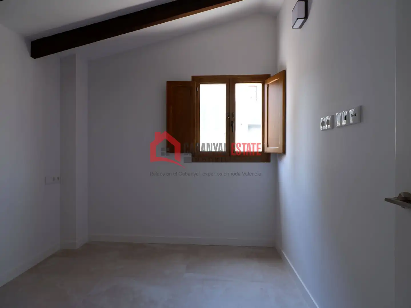 Ático en venta en Valencia con Aire acondicionado, Trastero y Balcón