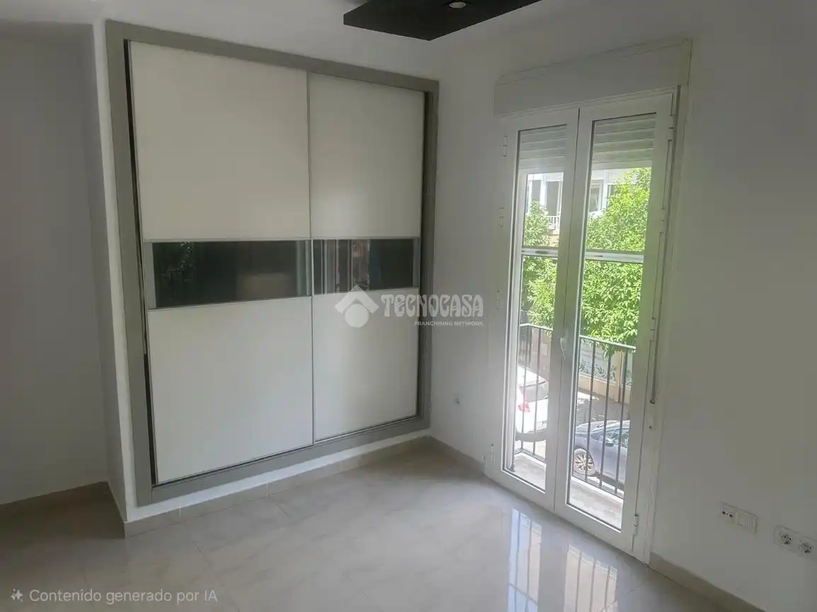 Habitación de Piso en venta en Sevilla con Aire acondicionado y Terraza