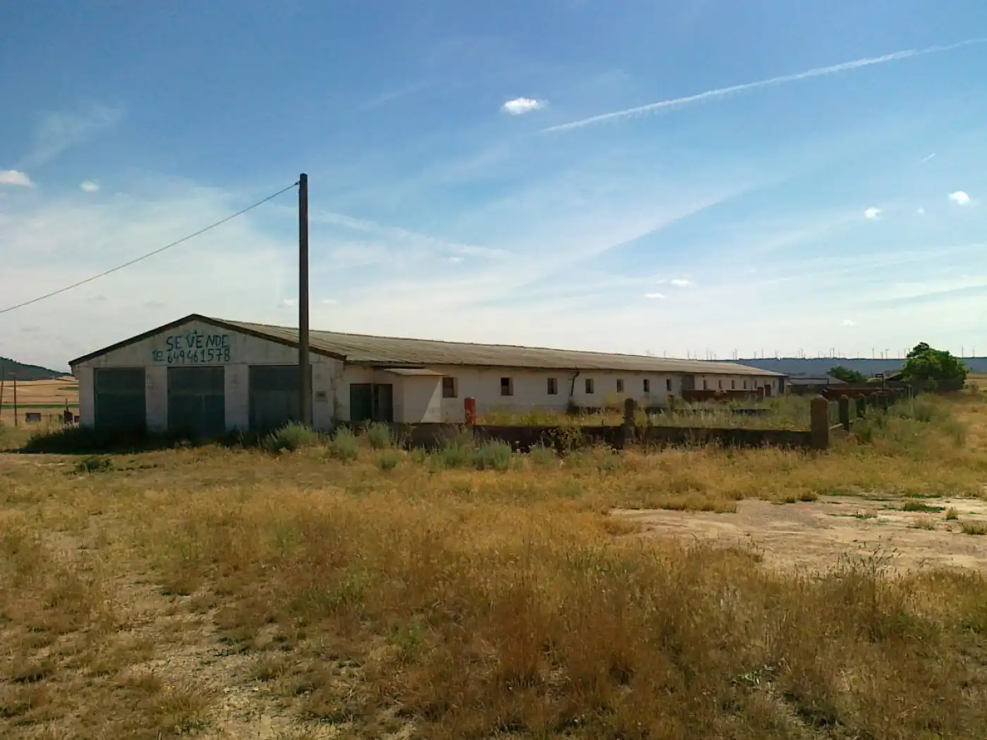 Vista exterior de Nave industrial en venta en Astudillo