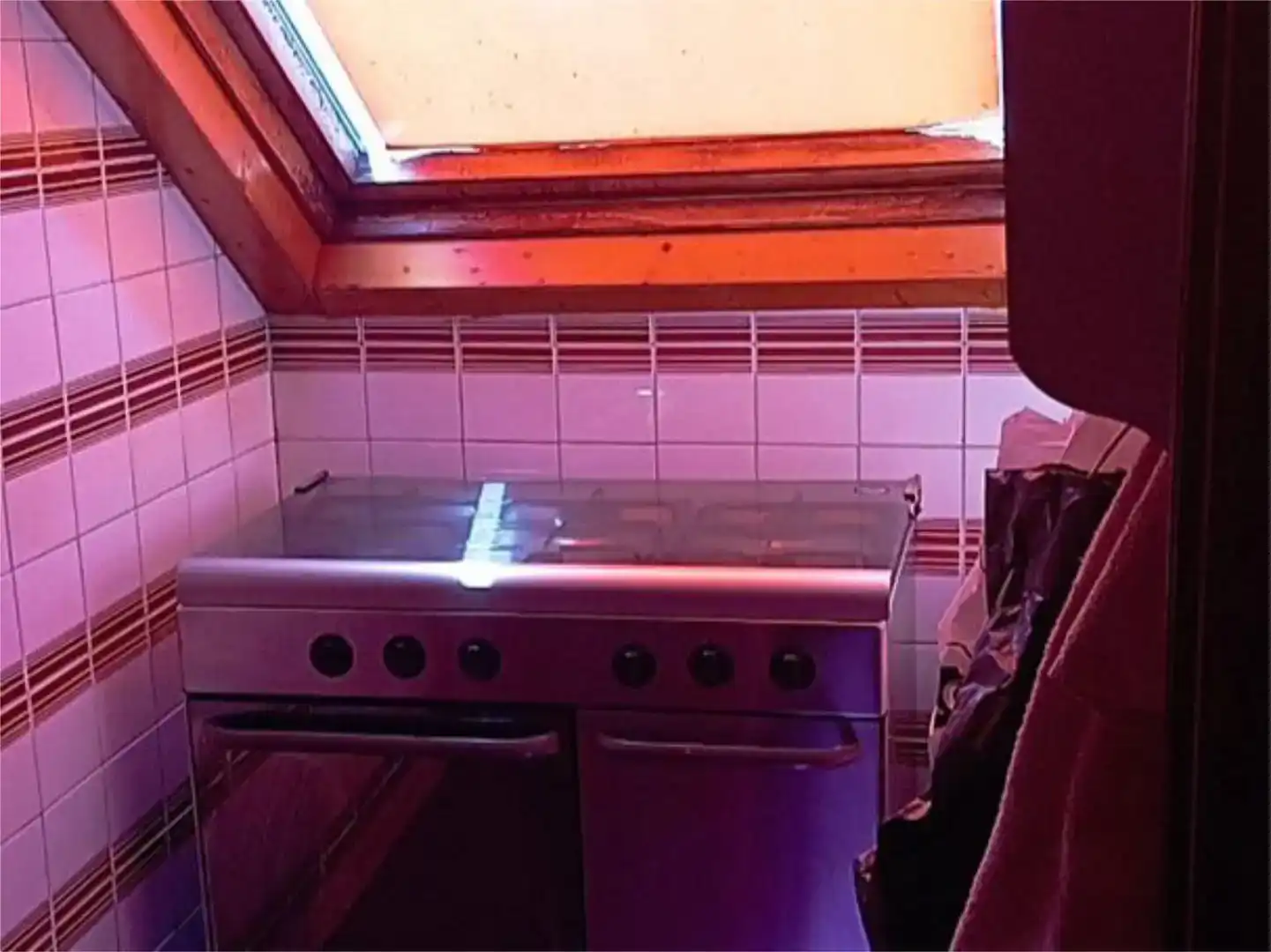 Küche von Dachboden zum Verkauf in Redondela mit Abstellraum