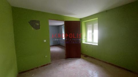 Foto 4 de Casa o chalet en venta en Calle Teodora, Vezdemarbán, Zamora
