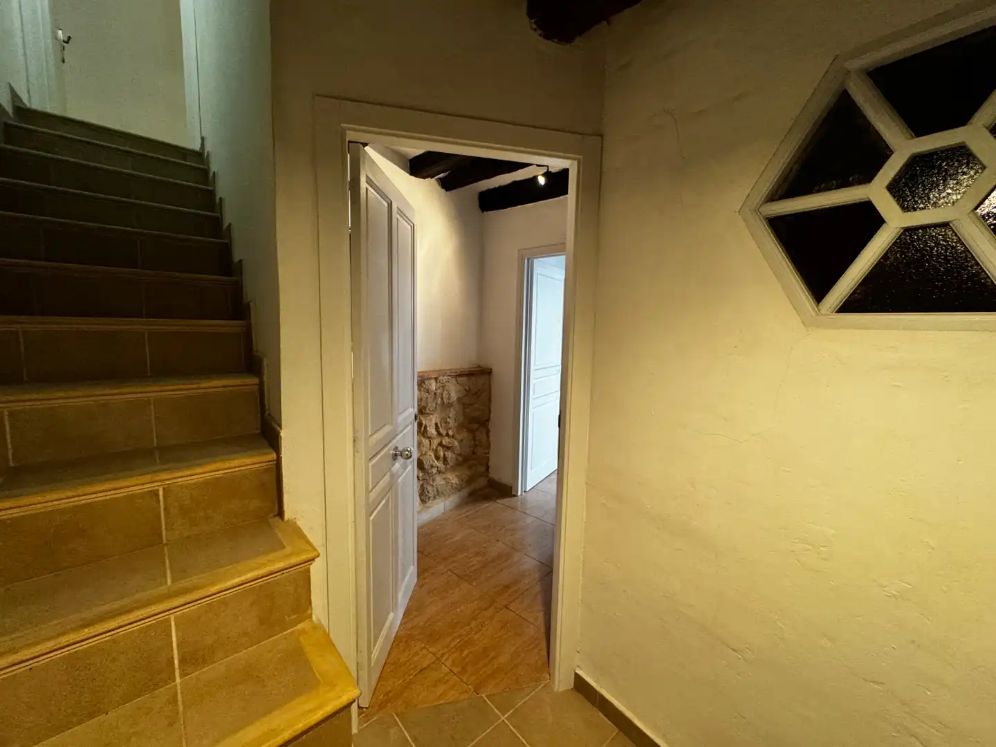 Casa adosada en venta en Calle de los Serranos de Aparicio, 11, Cretas