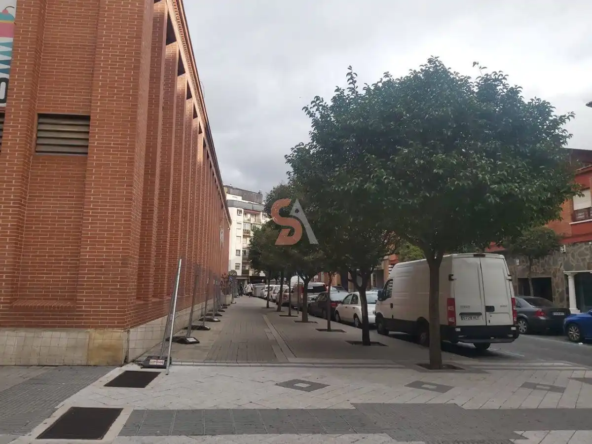 Exterior view of Commercial properties for rent in Valladolid