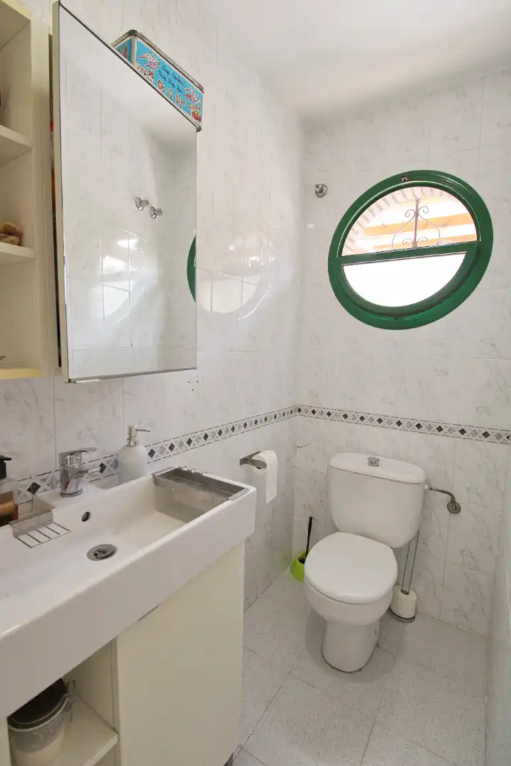 Semi-detached house with pool to rent in Capellanía - Retamar, imagen 3