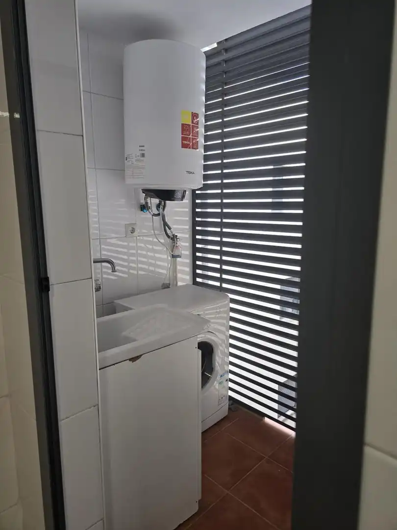 Flat with lift to rent in Oeste, imagen 17