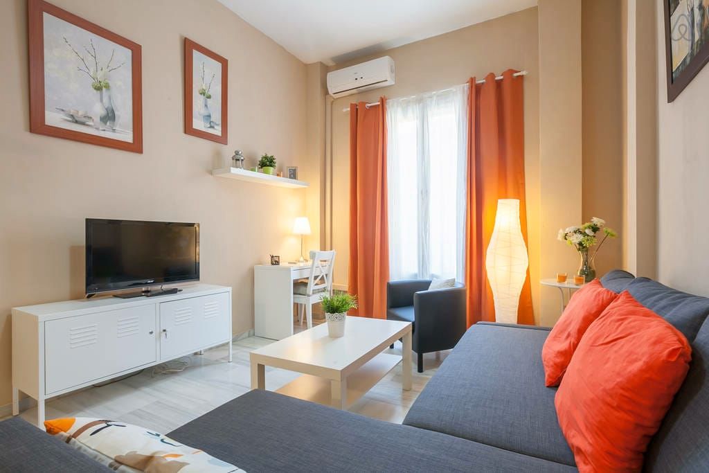Sala d'estar de Apartament de lloguer en  Sevilla Capital amb Moblat