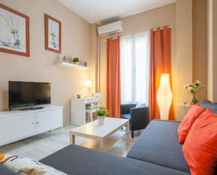 Sala d'estar de Apartament de lloguer en  Sevilla Capital amb Moblat