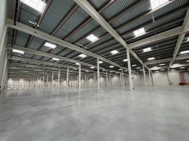 Industriegebäude mit Aufzug zur Miete in Santa Oliva