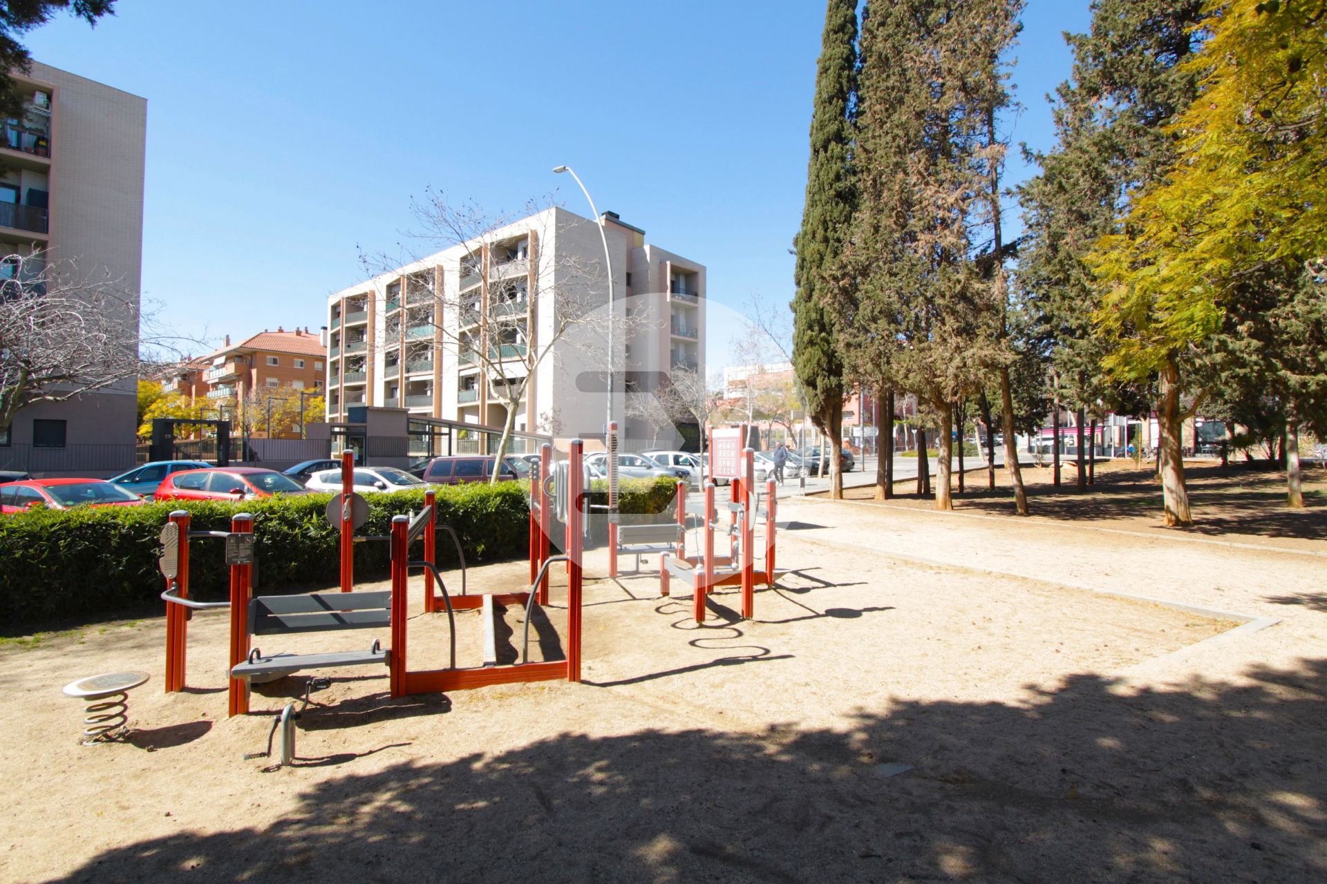 Aparcament de Planta baixa en venda en Castelldefels amb Jardí privat, Parquet i Terrassa