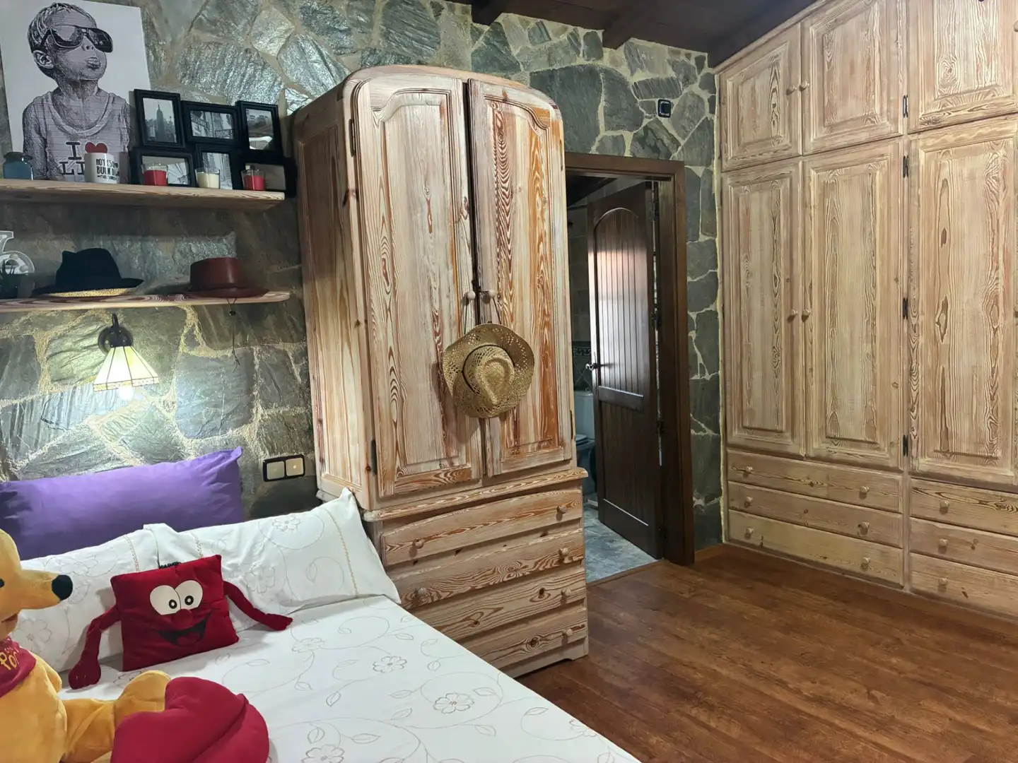 Habitación de Finca rústica en venta en Cabezuela del Valle con Calefacción, Jardín privado y Terraza