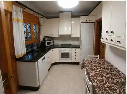 Cuina de Casa o xalet en venda en Roquetas de Mar amb Aire condicionat, Calefacció i Terrassa