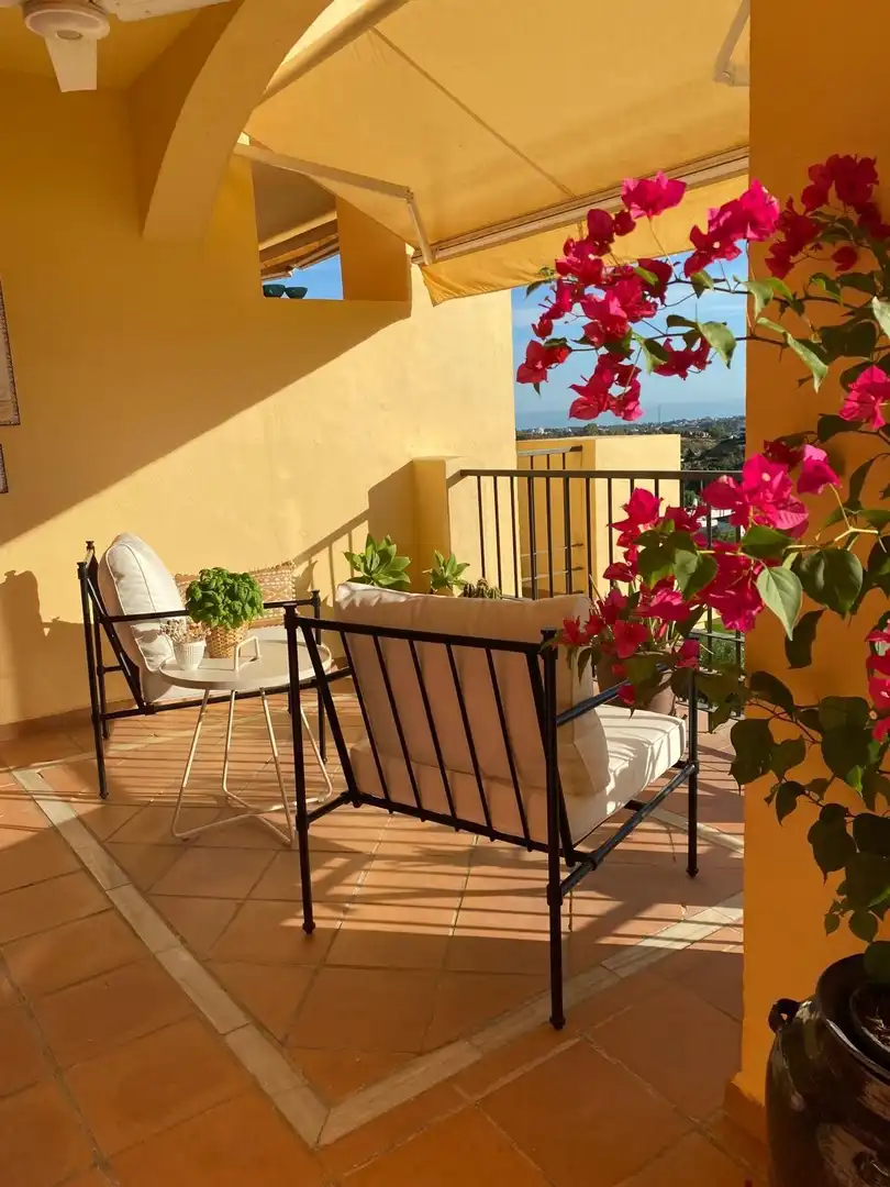 Terrace of Flat for sale in Benahavís  with Air Conditioner, Terrace and Alarm