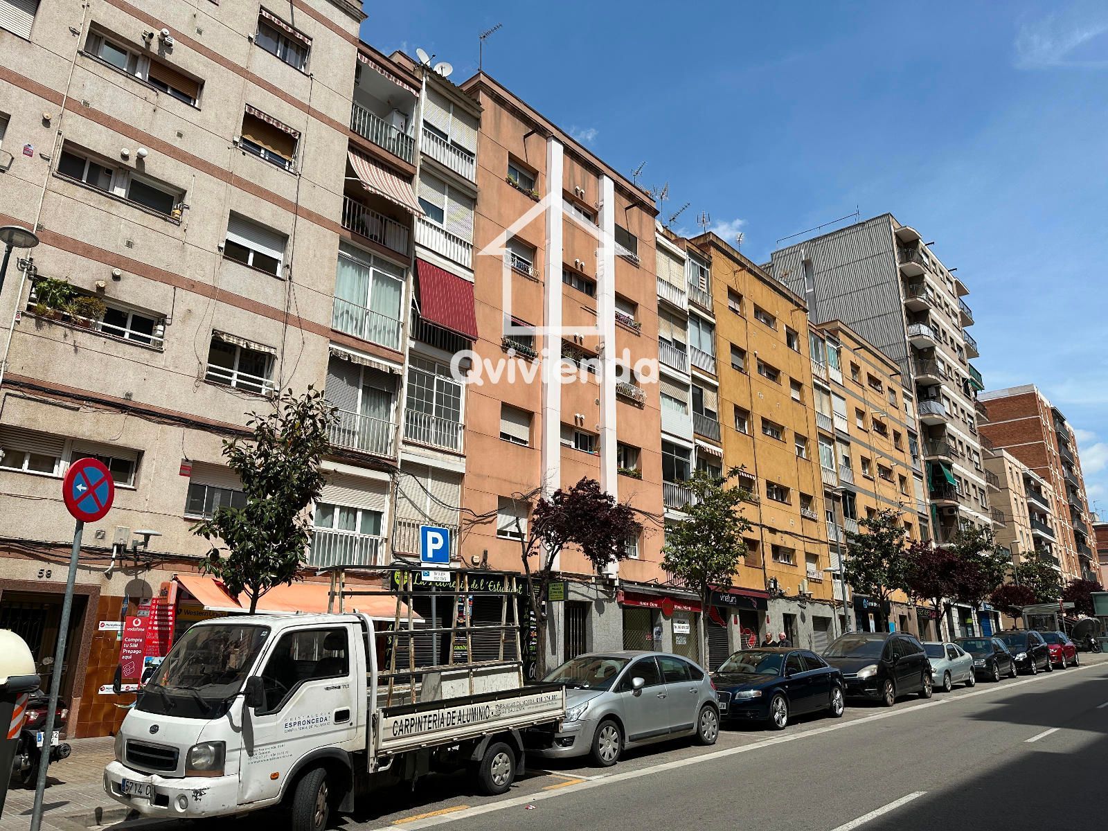 Vista exterior de Pis en venda en Sabadell amb Calefacció