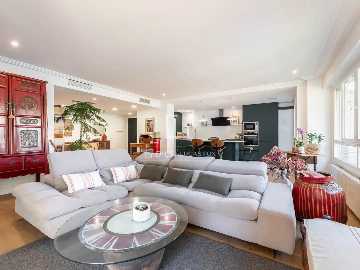 Living room of Flat for sale in Majadahonda  with Air Conditioner, Terrace and Swimming Pool
