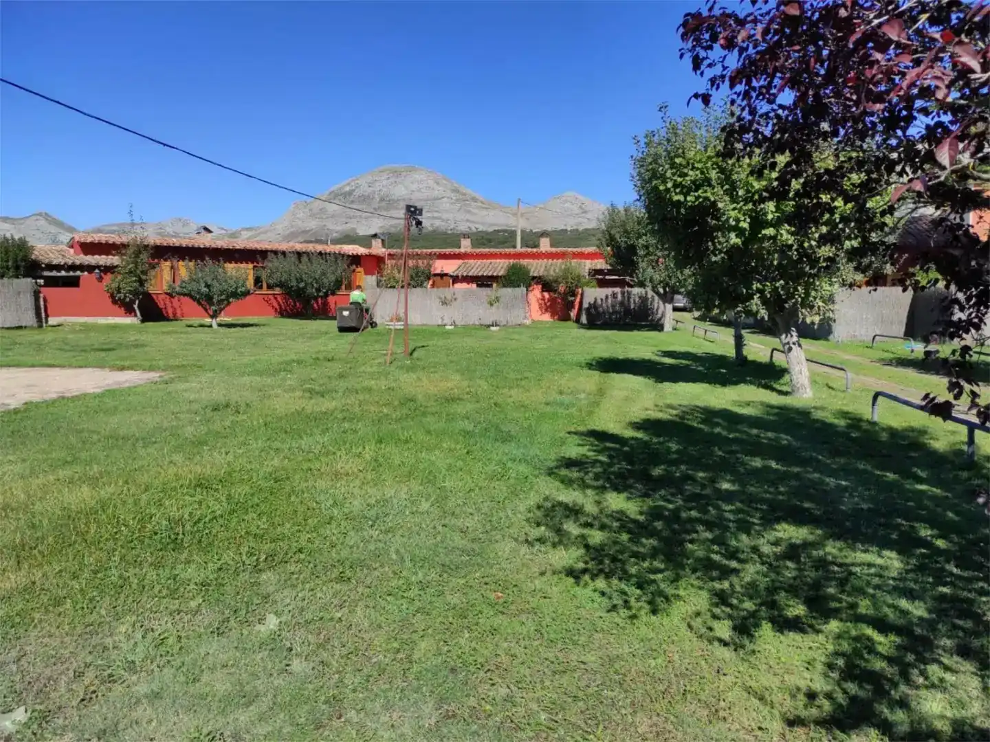 Jardí de Pis en venda en Castrejón de la Peña amb Jardí privat, Moblat i Balcó