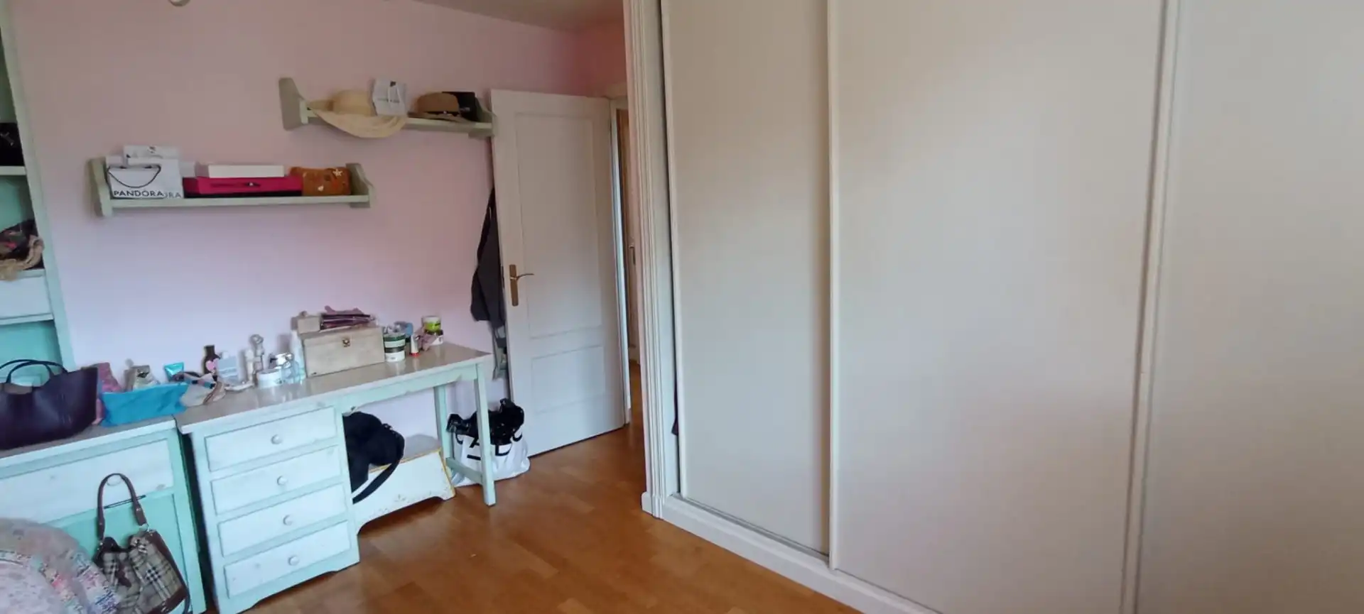 Dormitori de Casa adosada en venda en Simancas amb Calefacció, Jardí privat i Parquet