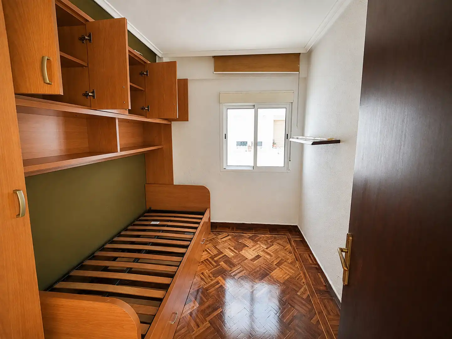Bedroom of Flat for sale in Avilés  with Heating, Parquet flooring and Washing machine