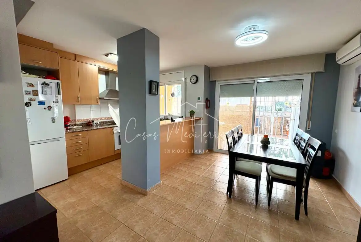 Cocina de Casa adosada en venta en Mont-roig del Camp con Aire acondicionado, Calefacción y Terraza