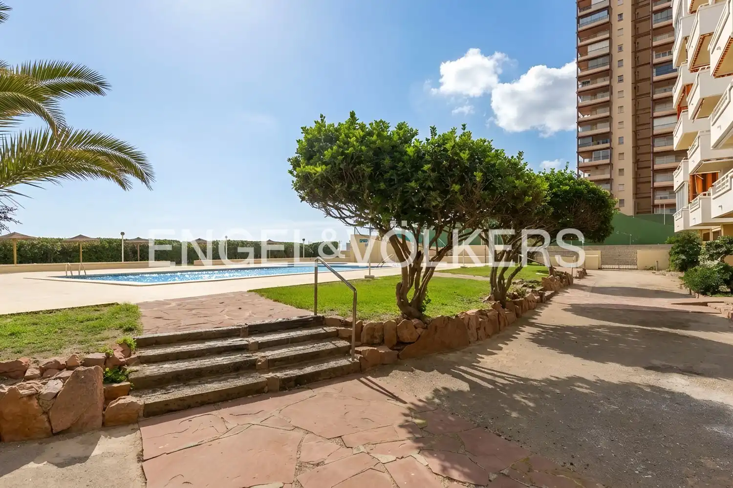 Piscina de Piso en venta en Sueca con Calefacción, Terraza y Piscina