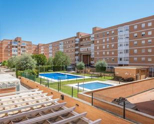 Exterior view of Flat for sale in  Sevilla Capital  with Private garden, Terrace and Community pool