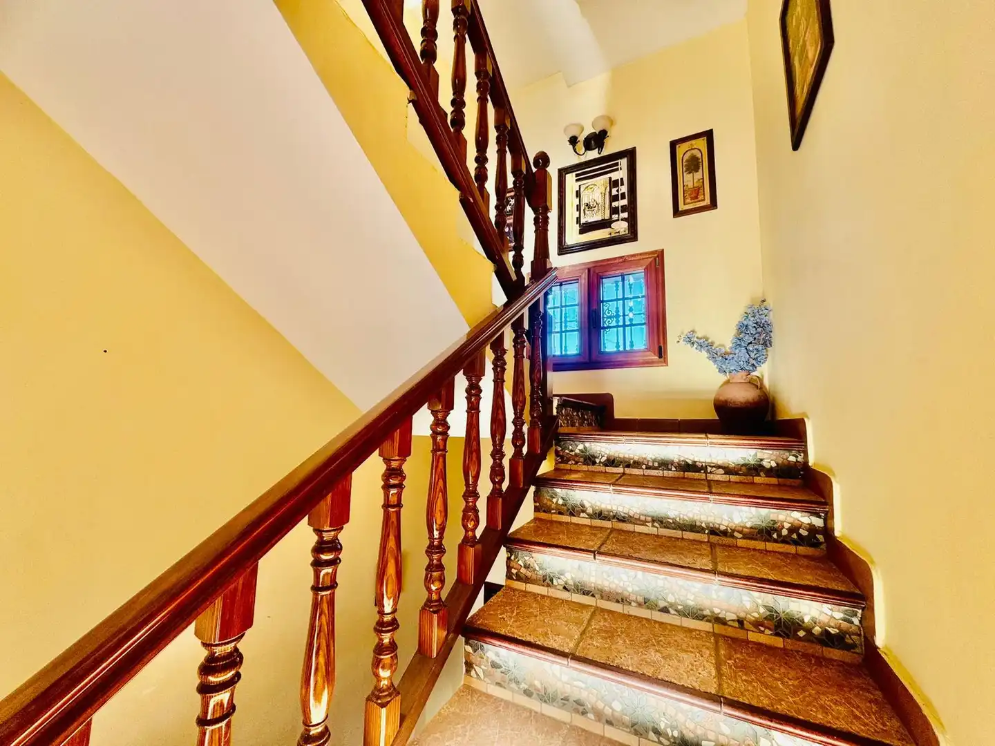 Chalet con terraza en venta en Calle Río Guadiaro 13, imagen 2