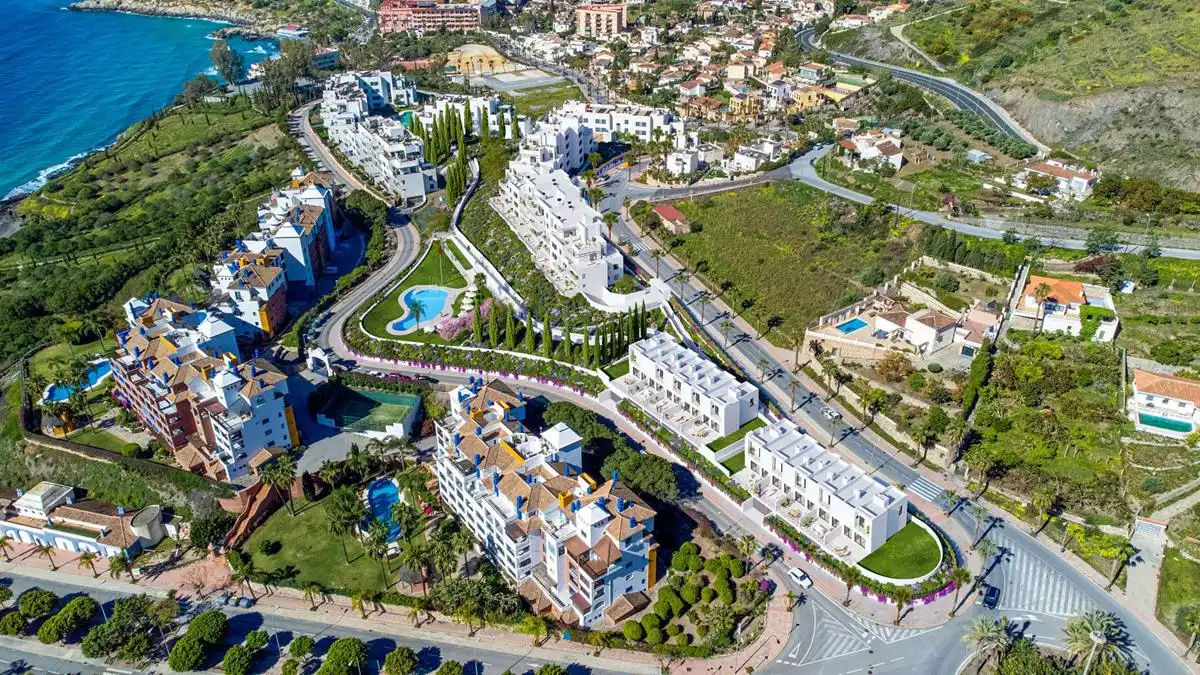 Vista exterior de Apartament en venda en Almuñécar amb Terrassa, Traster i Piscina comunitària