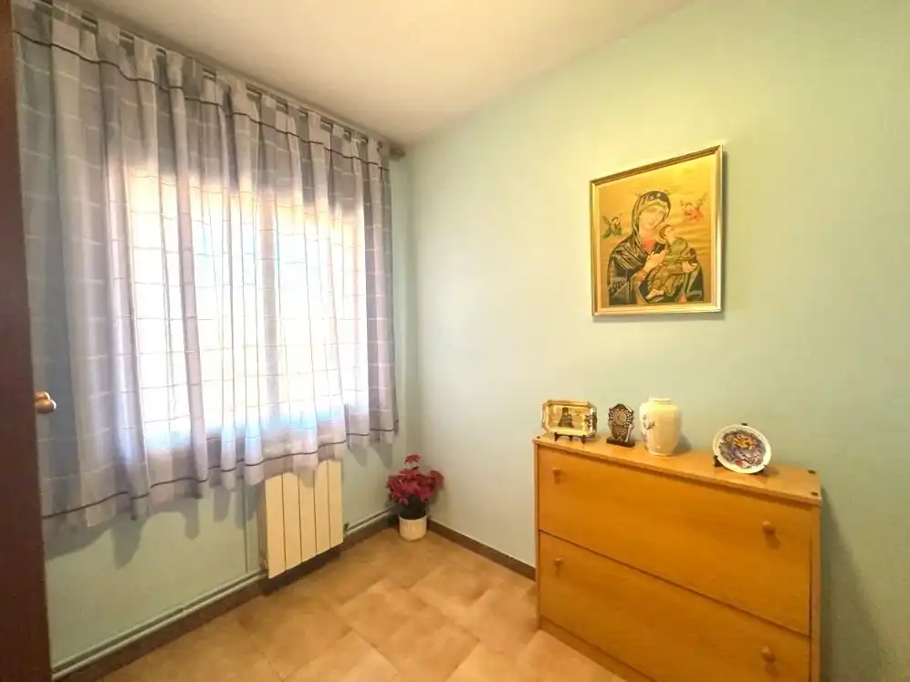 Schlafzimmer von Wohnung zum Verkauf in Sentmenat mit Heizung und Balkon