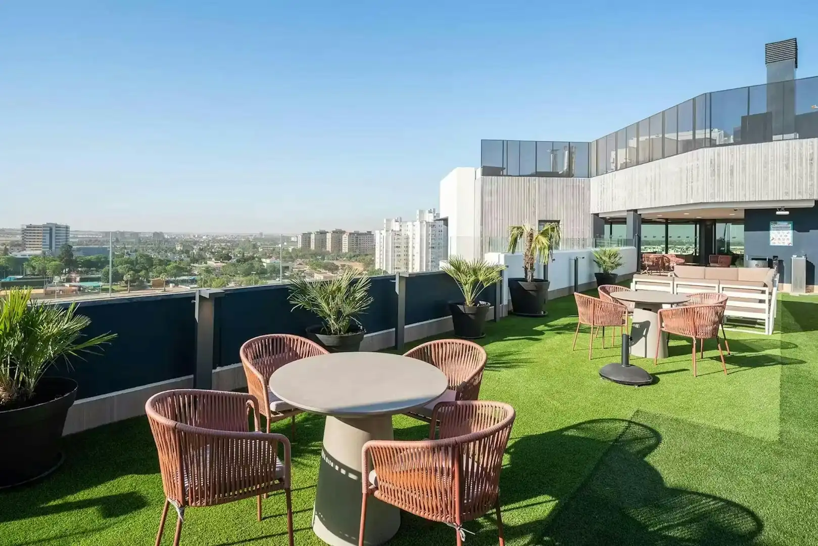 Terrace of Flat for share in Sevilla  with Air Conditioner and Heating