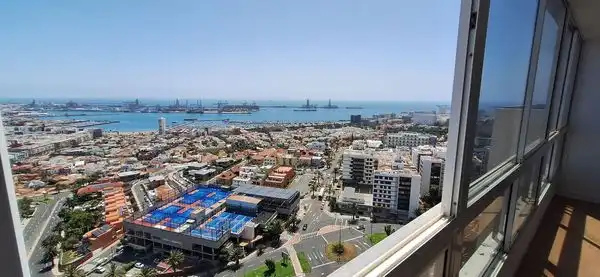 Vista exterior de Pis de lloguer en Las Palmas de Gran Canaria amb Moblat, Rentadora i Balcó