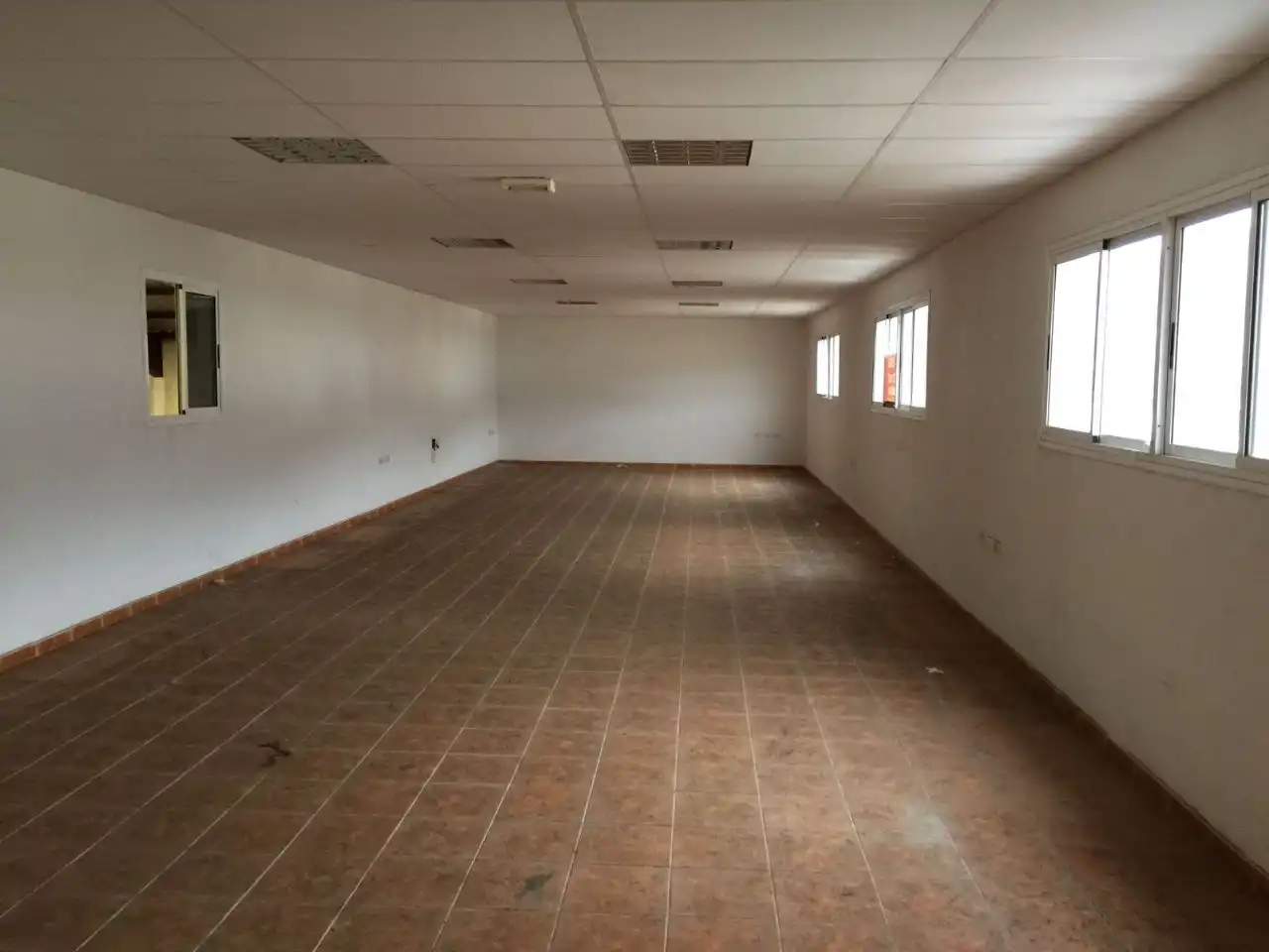 Fabrikhallen zur Miete in Adeje