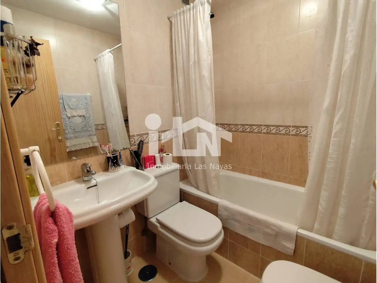 Baño de Piso en venta en Las Navas del Marqués , Ávila
