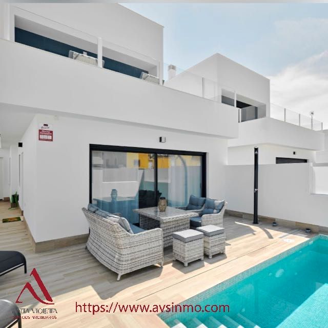 Terrassa de Casa o xalet de lloguer en San Pedro del Pinatar amb Aire condicionat, Terrassa i Piscina