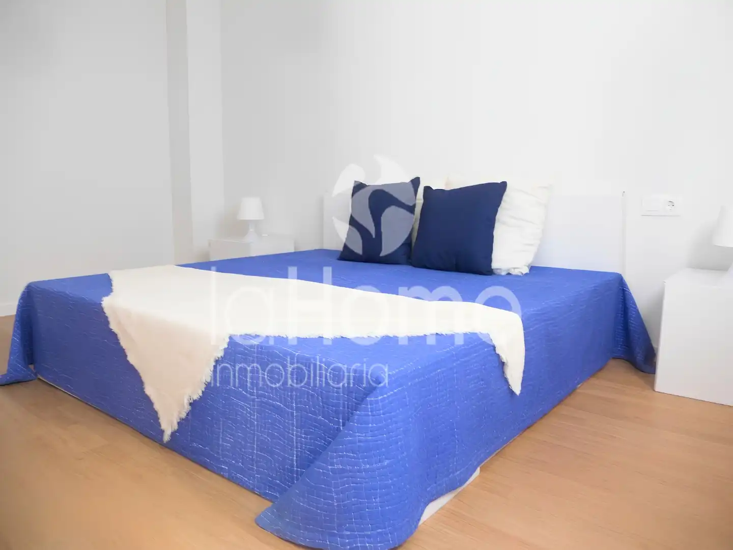 Schlafzimmer von Wohnung zum Verkauf in Paterna mit Parkett, Terrasse und Ofen
