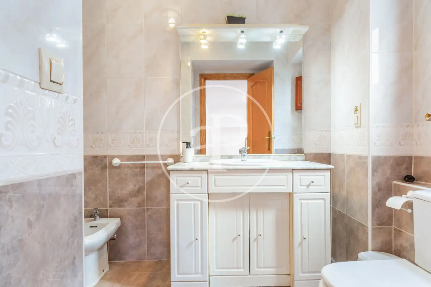 Baño de Piso en venta en Valencia con Aire acondicionado y Calefacción