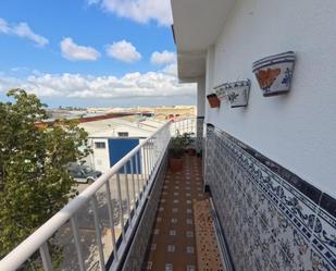 Vista exterior de Pis en venda en Chiclana de la Frontera amb Aire condicionat, Calefacció i Terrassa