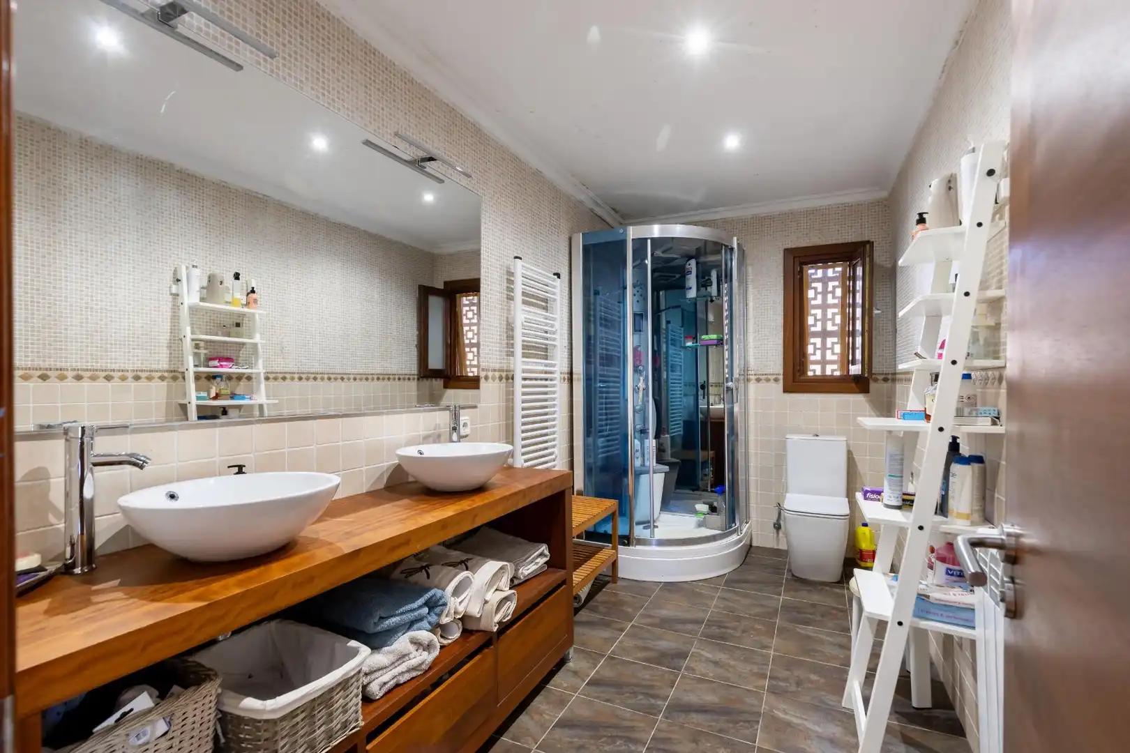 Bathroom of Country homes for sale in Selva  with Air Conditioner, Heating and Private garden