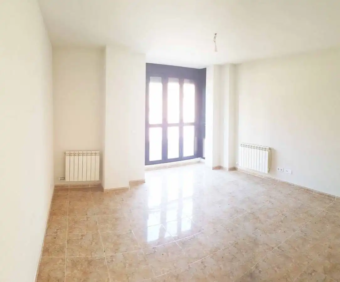 Piso de alquiler en Medina de Rioseco con Calefacción y Terraza