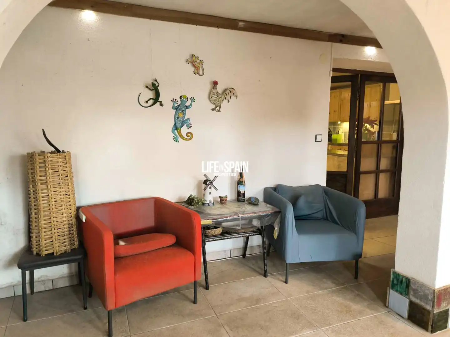 Wohnzimmer von Country house zum Verkauf in Rasquera mit Klimaanlage, Privatgarten und Terrasse