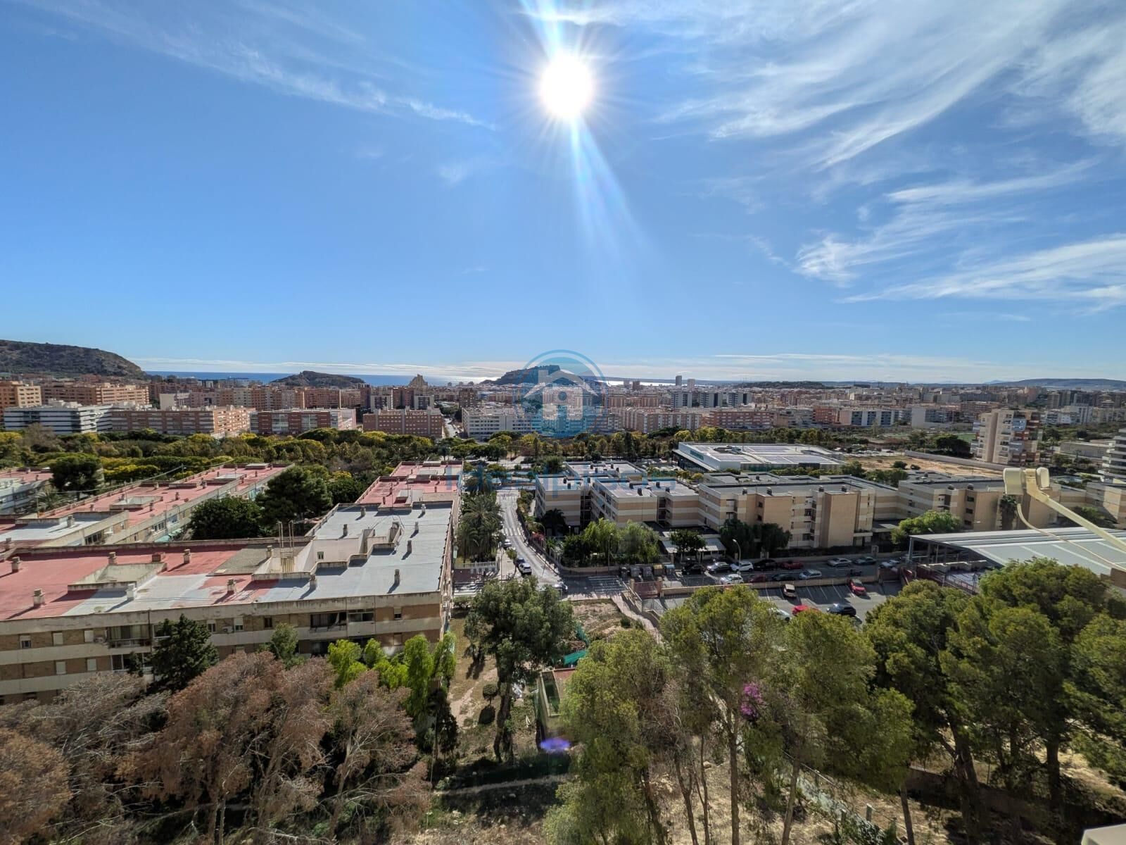 Vista exterior de Piso en venta en Alicante / Alacant con Aire acondicionado