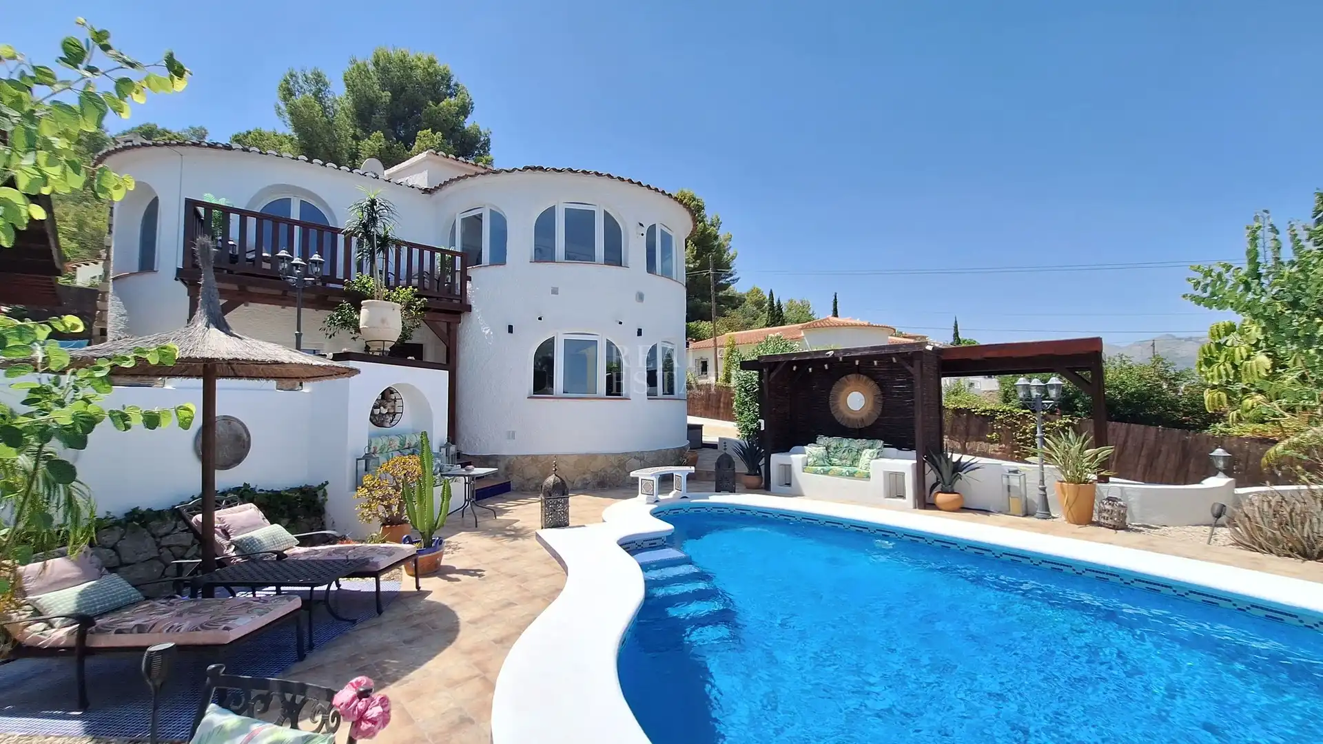 Vista exterior de Casa o xalet en venda en Benidoleig amb Aire condicionat, Terrassa i Traster