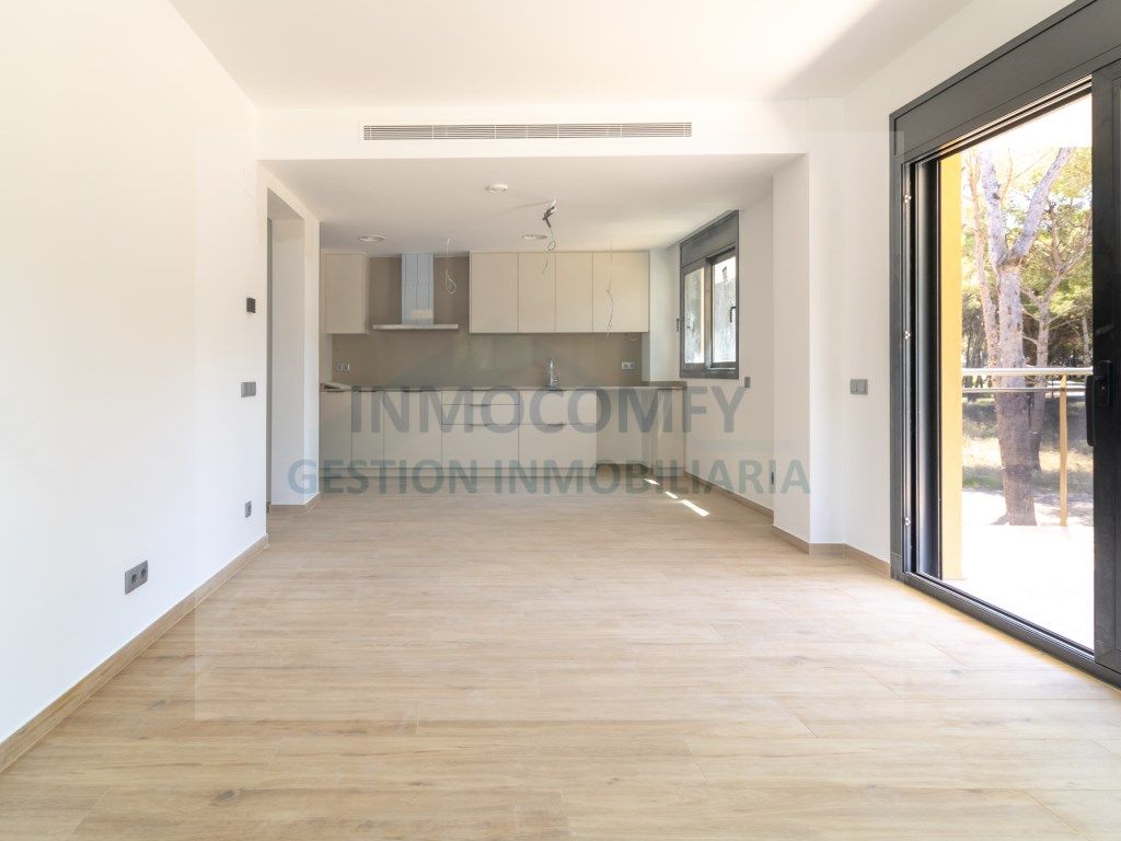 Flat for sale in Calle De La Torre Mora, 33, Pals