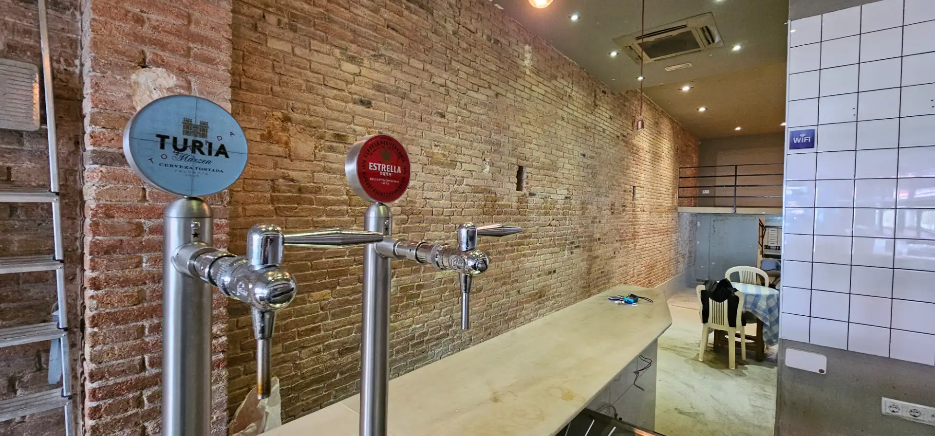 Local en venta en Barcelona con Aire acondicionado, Terraza y Amueblado