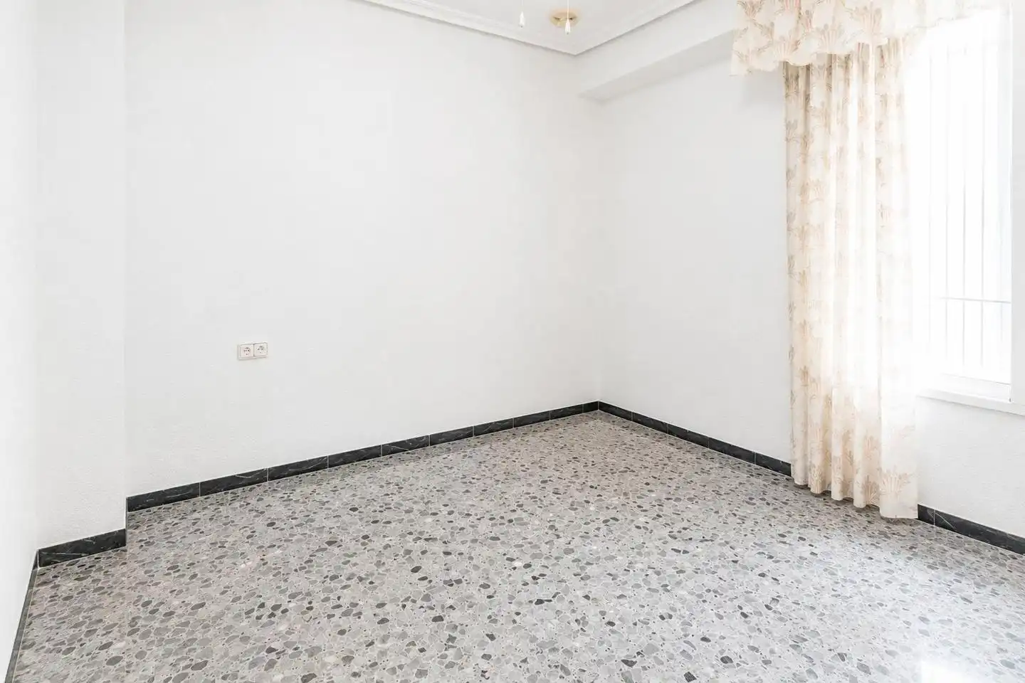 Flat for sale in Santa Pola  with Air Conditioner, Terrace and Furnished