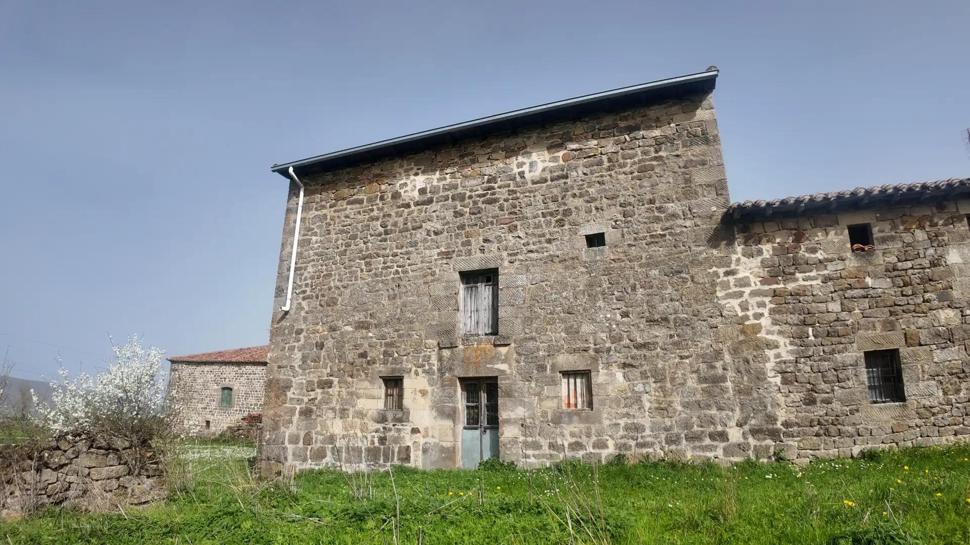 Vista exterior de Casa o xalet en venda en Valdeprado del Río