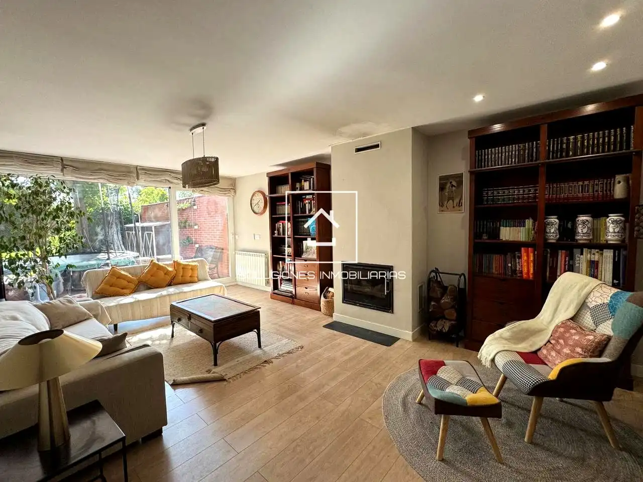 Sala de estar de Casa o chalet en venta en Rivas-Vaciamadrid con Aire acondicionado, Jardín privado y Terraza