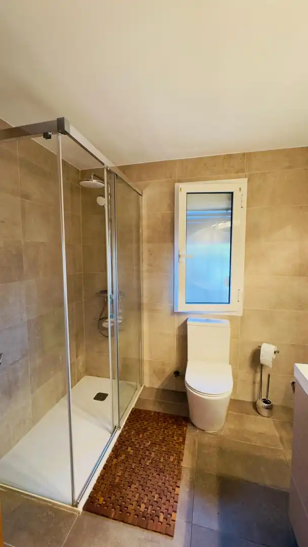 Bany de Casa o xalet en venda en Alcalá de Guadaira amb Aire condicionat, Jardí privat i Terrassa