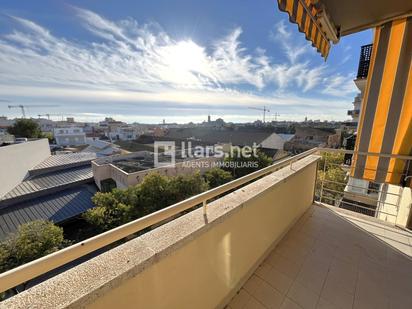 Exterior view of Flat for sale in Vilanova i la Geltrú  with Air Conditioner, Heating and Terrace