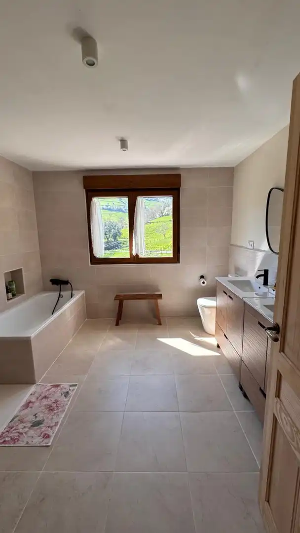 Bathroom of Houses for sale in Soba  with Heating, Parquet flooring and Terrace