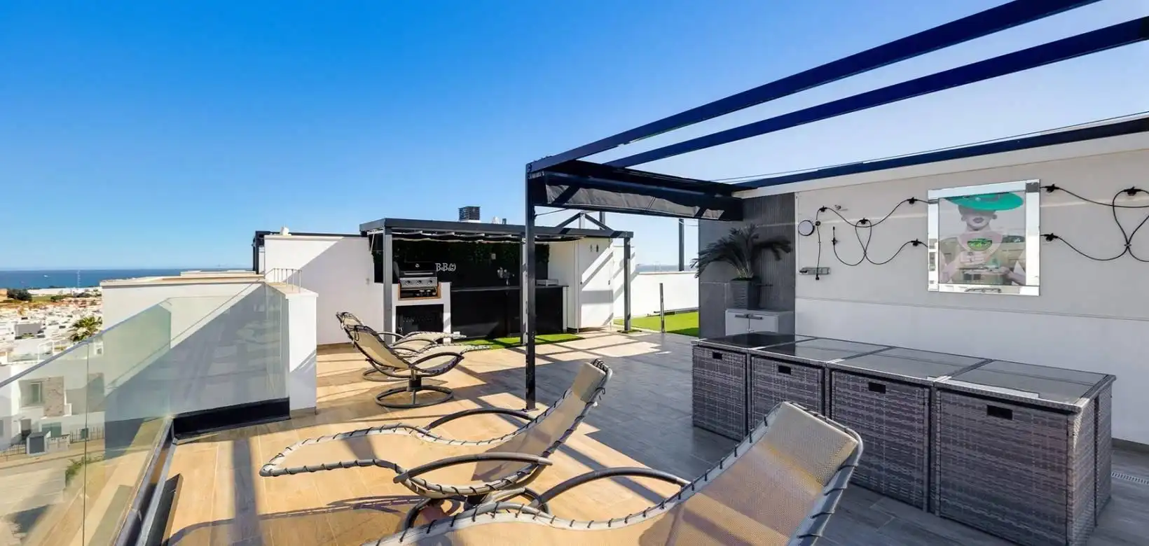 Terrassa de Àtic en venda en Torrevieja amb Aire condicionat, Calefacció i Jardí privat
